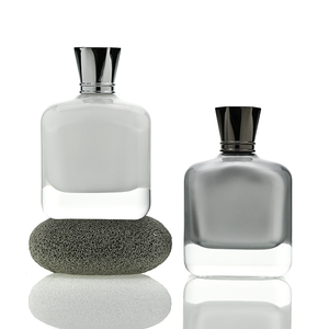 Nouvelle arrivée, flacon <span class=keywords><strong>de</strong></span> <span class=keywords><strong>parfum</strong></span> vide transparent à fond épais <span class=keywords><strong>de</strong></span> 100 ml, vaporisateur intégré, couvercle en alliage <span class=keywords><strong>de</strong></span> zinc Zamac <span class=keywords><strong>de</strong></span> luxe, flacon <span class=keywords><strong>de</strong></span> <span class=keywords><strong>parfum</strong></span> en verre - Product Image 4