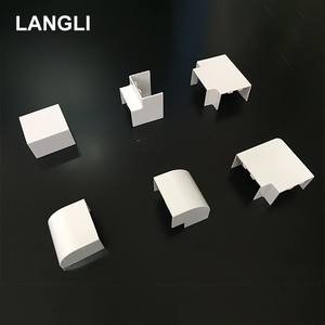 <span class=keywords><strong>Gouttière</strong></span> plate ignifuge de fil de té d'accessoires de goulotte de câble électrique de PVC <span class=keywords><strong>pour</strong></span> l'application de barre omnibus - Product Image 2