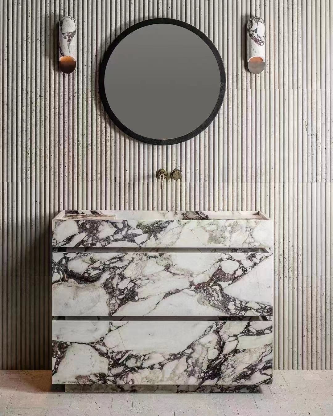 คาลาแคตตาวิโอลา