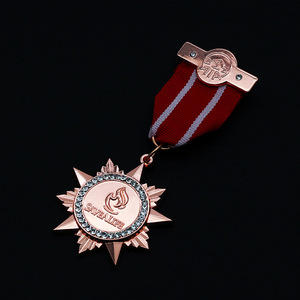 Medalla de aleación de zinc personalizada con grabado y relieve para uso conmemorativo - Product Image 1
