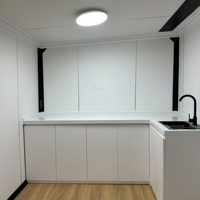 Maison modulaire préfabriquée entièrement meublée en acier, 2 chambres, 1 salle de bain, installation facile, maison conteneur extensible pour mini-maison