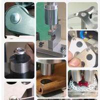 Presse à riveter orbitale pneumatique de type banc avec commande par pédale