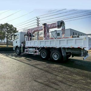 Grúa sobre Camión Hualing 6*4 con Chasis Euro 5 para Exportación, 8T, Pluma de 5 Secciones, para Trabajos de Infraestructura, Elevación de Puentes y Tránsito - Product Image 4