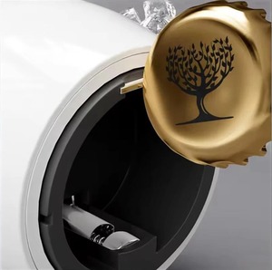 Abridor de Botellas con Forma de Oso Blanco y Negro, Diseño Único, Idea de Regalo Genial, Accesorio de Cocina y Bar - Product Image 3