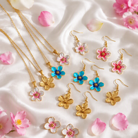 Kalung Bunga Agate Berlapis Emas 18K Vintage Set Anting Daisy Baja Tahan Karat Perhiasan untuk Wanita Hadiah