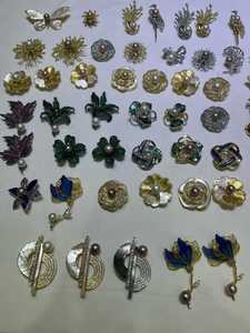 Broche de luxe en perles d'eau douce, élégante et raffinée, aux couleurs éclatantes et luxueuses - Product Image 6