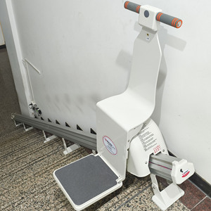 Elevador <span class=keywords><strong>de</strong></span> <span class=keywords><strong>Escaleras</strong></span> Recto Inalámbrico para el Hogar con Control Remoto y Arranque y Parada con un Solo Clic - Product Image 5