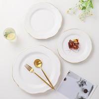 Assiette de présentation de luxe en porcelaine massique à bord doré, assiettes de dîner en céramique pour repas hôteliers, personnalisables pour événements, compatibles micro-ondes