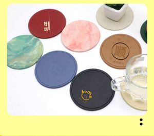 Ensemble de dessous-de-verre ronds en cuir PU au design moderne pour tasses à café, tasses à thé, napperons de table pour dîners, mariages, bars, fêtes - Product Image 6