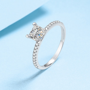 <span class=keywords><strong>Bague</strong></span> en or 18 carats avec <span class=keywords><strong>diamant</strong></span> <span class=keywords><strong>Solitaire</strong></span> de 2 carats de taille <span class=keywords><strong>princesse</strong></span> Bagues de fiançailles pour femmes - Product Image 2