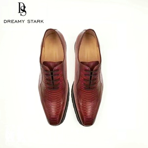 Chaussures habillées pour hommes Dreamy Stark, résistantes à l'usure, fabriquées à la main en cuir véritable avec semelle en caoutchouc - Product Image 3