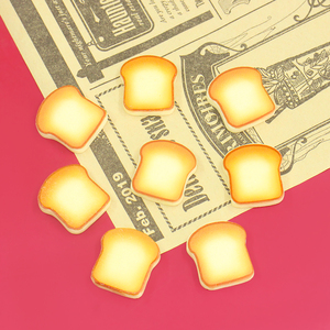 Miniature pain grillé tranche résine flatback cabochon pour album à faire soi-même fabrication de bijoux maison de poupée nourriture charmes - Product Image 2