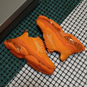 2026 Chaussures de sport de luxe en cuir de créateur haut de gamme, à triple bande, tendance et décontractées, pour la marche - Product Image 2