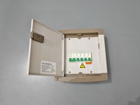 Boîte de distribution d'alimentation 6 voies 230/400V IP40 étanche en PVC avec coque métallique pour usage extérieur/intérieur, montage mural, certifiée CE