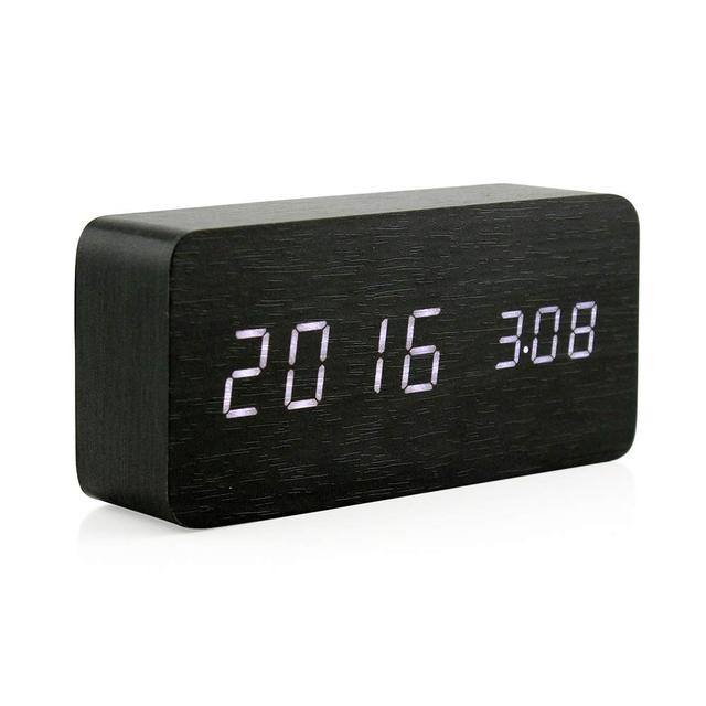 Square Creative Wood Style New Small Alarm Clock Nordic Minimalist Style Bedroom Bedside Mute Wood Desk Clocks Radio Digital