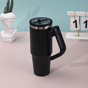 Vaso Térmico de Lujo de 40oz con Asa y Popote, Taza de Viaje Aislada a Prueba de Fugas que Cabe en el Portavasos del Coche, Acero Inoxidable 304, Venta al por Mayor - Product Image 1