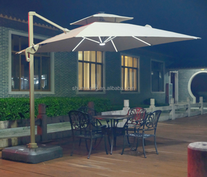 Sombrilla de Jardín en Cantilever para Exteriores, Resistente al Agua, con Luz LED, Venta Directa de Fábrica - Product Image 4