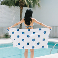 Ghumi Nouveau design Serviettes de couverture de chaise de plage personnalisées professionnelles Serviettes de plage légères à rayures sans sable