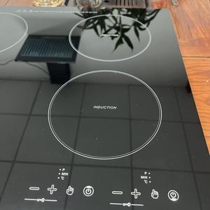 Placa de Inducción de Sobremesa con 4/5/6 Zonas de Cocción, Integrada, Negra, Táctil, 2000W*4, 220V, 50/60hz - Product Image 3