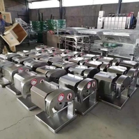 Chaîne de production avicole : Machine de découpe de viande, machine à découper le poulet, machine automatique de traitement de la viande de poulet congelée