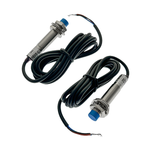 Capteur de proximité inductif étanche OKY3279-2 PNP LJ12A3 4 Z AY Portée de détection 12 mm Détection de métaux - Product Image 2