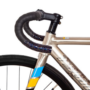 Bande de guidon de vélo réfléchissante à engrenage fixe vélo de route ceinture perforée en cuir PU respirant doux bande de guidon de vélo de route - Product Image 1