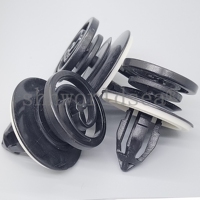 100 pièces/sac Clip en plastique pour VW 8E0868243