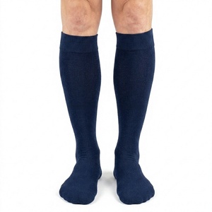 Chaussettes de sport montantes pour hommes, violettes, rayées, respirantes, tricotées, écologiques, antidérapantes, séchage rapide, mélange de spandex, pour usage quotidien - Product Image 1