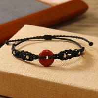 Bracelet en micro-macramé tressé à la main de haute qualité avec quartz naturel transparent, disque porte-bonheur, amulette de paix et pièce de monnaie en pierre, idéal pour un cadeau