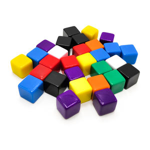 Vente en gros de dés en plastique D6 vierges mates personnalisés avec logo imprimé ou gravé au laser - Product Image 3