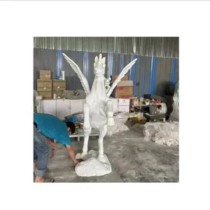 공장 맞춤 파티 소품 가정 장식 창조적 인 디자인을위한 페가수스 장식 동상