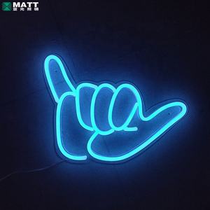 Enseigne néon LED personnalisée Matt Dropshipping : Mains, Lèvres, Ongles, Baiser, Amour - Product Image 4
