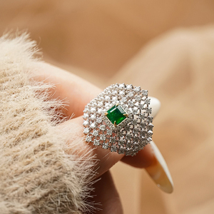 อาซูโอ 18K ทองคำแท้สีเหลืองเพชรแท้ธรรมชาติมรกตมรกตคัทแหวนแต่งงานหรูหราของขวัญสุภาพสตรีงานเลี้ยงปาร์ตี้ Au750 - Product Image 4