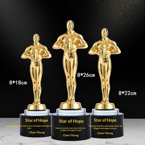Set di Trofei Angelo Dorato, <span class=keywords><strong>Premi</strong></span> in Cristallo Personalizzati per Riunioni Aziendali Annuali, Design con Ali 3D, Incisione Logo Gratuita e Confezione Regalo Premium - Product Image 3
