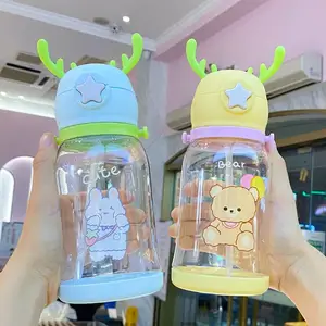 Bouteille de boisson pour enfants mignons avec paille personnalisée en gros d'usine bouteille d'eau pour enfants en plastique sans BPA pour enfants à l'école
