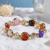 Летний женский браслет в богемном стиле с разноцветными камнями и бусинами