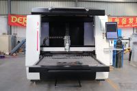 DEREK DF1313 Machine de découpe laser fibre CNC à portique 3 axes pour métaux 1500/3000W Source IPG Moteur servo Fuji Contrôle intelligent CYPCUT