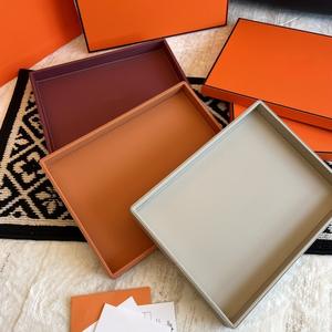 Bandejas Francesas Modernas de Madera Pulida Transparente en Forma de Diamante, Juego de Regalo de Lujo Multifuncional, Seguro para Contacto con Alimentos, para Salones de Belleza y Té - Product Image 1