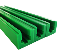 Fournisseur direct usine : Profilés plastiques UHMWPE brillants usinés CNC, moulés par extrusion sur mesure, bandes anti-usure et guides latéraux pour convoyeurs
