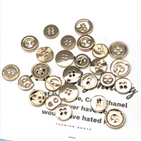Alésage double quatre boutons métalliques boutons décontractés pour femmes boutons de couture à la main boutons de vêtements haut de gamme accessoires de bijoux diy