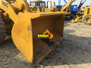 Cargadora de Ruedas Usada Caterpillar 966C Modelo 2020, Carga Nominal de 15 Toneladas, Potencia de 92KW, Buen Estado, Bajo Número de Horas, Componentes Principales en Buen Estado - Product Image 6