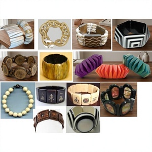 Pulseras de Alta Gama con Diseño Personalizado en Forma de Bola de Resina e Imitación de Oro para Bodas, para Todas las Mujeres, de BS INTERNATIONAL - Product Image 1