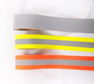 EN 20471 Bande de tissu en polyester Matériau réfléchissant Bande lavable réfléchissante phosphorescente pour vêtements - Product Image 2