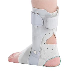 Attelle de soutien de cheville de compression FSPG avec sangles stabilisatrices pour prévenir et récupérer des entorses de cheville - Product Image 4