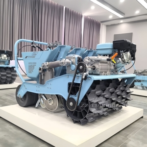 Équipement <span class=keywords><strong>de</strong></span> machine <span class=keywords><strong>agricole</strong></span> <span class=keywords><strong>Fournisseur</strong></span> d'usine Semoir à ail pour moteur à essence à 4 5 6 rangs - Product Image 3