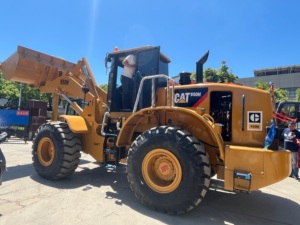Cargadora de ruedas mediana Cat 950H usada, pocas horas de uso, original de Japón, modelo clásico de alta resistencia, eficiente para canteras y construcción. - Product Image 4