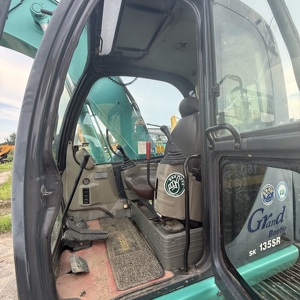 Excavadora Hidráulica Usada Kobelco SK135SR de 13 Toneladas con Cola Corta, Excavadora de Segunda Mano Original de Japón SK135 en Venta - Product Image 5