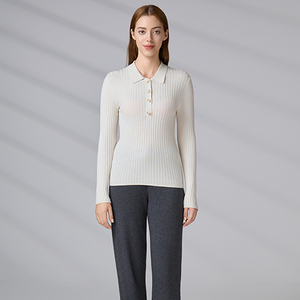 Suéter de Punto Personalizado a la Moda para Mujer, Cuello Polo, Tejido Acanalado, Color Beige Sólido, Corte Ajustado, con Botones, para Otoño e Invierno - Product Image 1