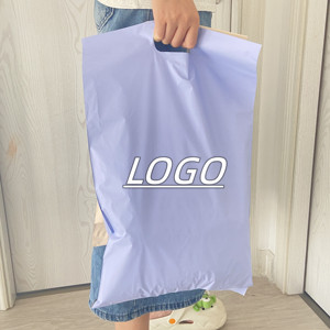Beige Mat Recyclable pour Sacs, Maillots de Bain, Perruques, Chaussures et Fourrures avec Logo Personnalisé et Fermeture Auto-adhésive - Product Image 4