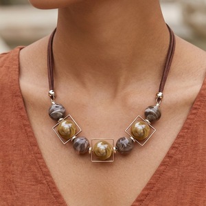 Geometric Imitation Pearl <b>Statement</b> <b>Necklace</b> Women's Gold Plated Alloy Chain Square Bezel Setting Everyday Wear - Product Image 4